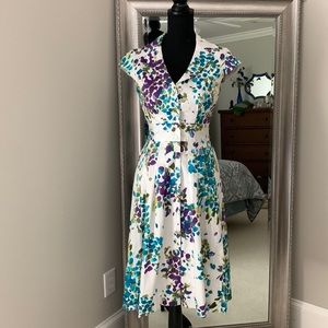 Beautiful Jones New York Aubrey Hepburn style with a full pleated skirt